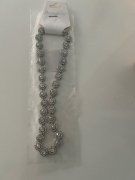 Nahrdelnik s kristalikmi