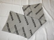 Veľký obojstranný šál Balenciaga