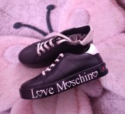Kožené tenisky Love Moschino