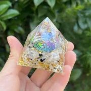 orgonitová pyramída MESAČNÝ KAMEŇ