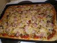 Vyborna tenučka pizza