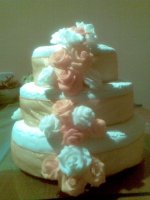 Nevydarený pokus o svadobnú tortu