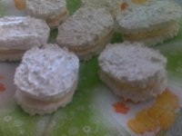 Laskonky s karamelovou náplňou