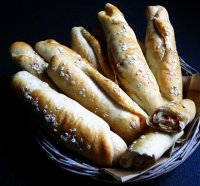 Rožky so salámovou plnkou