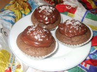 Kakaové muffiny s pudingom