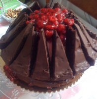 Malinová torta bez múky na spôsob Kilimandžára
